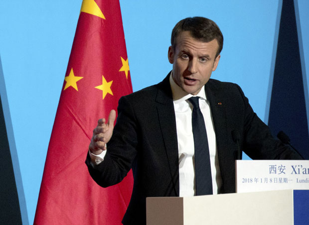 Два лица Макрона 